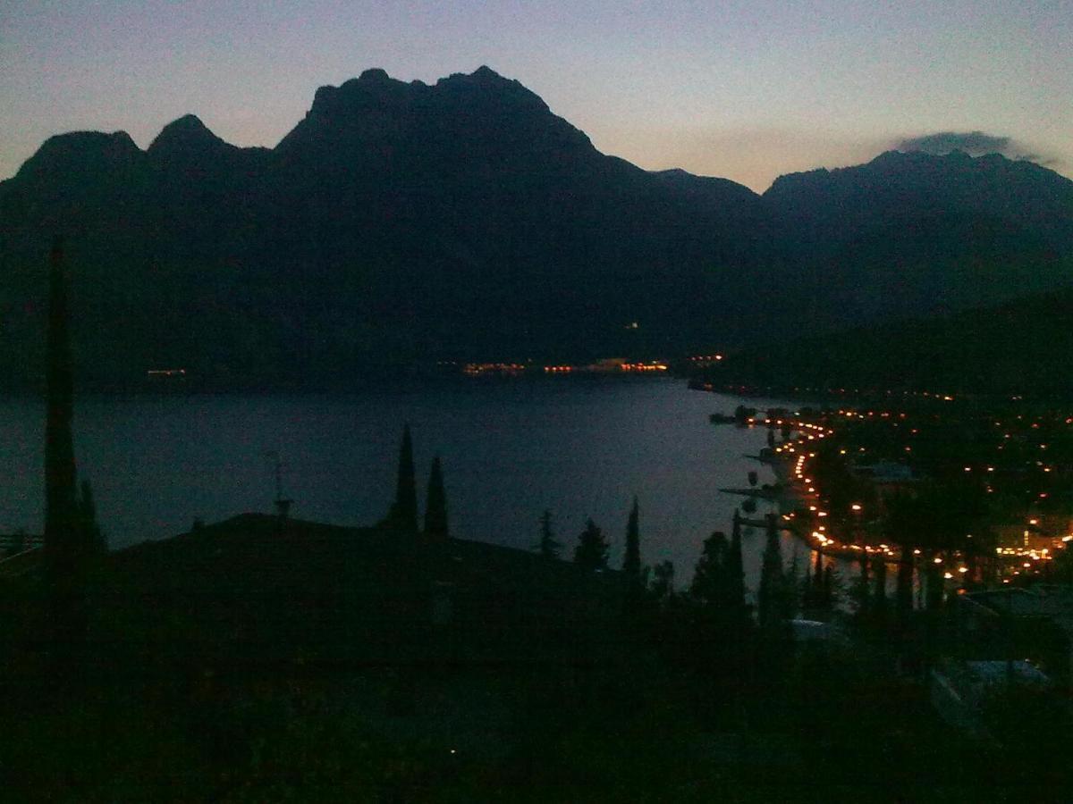 Hotel Villa Verde Torbole Sul Garda Exteriör bild