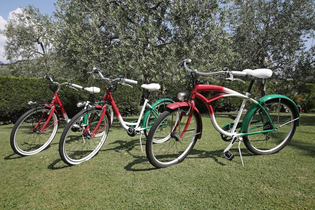 Hotel Villa Verde Torbole Sul Garda Exteriör bild