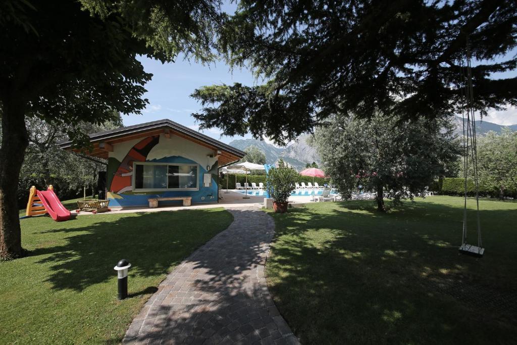 Hotel Villa Verde Torbole Sul Garda Exteriör bild