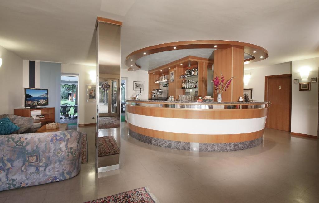 Hotel Villa Verde Torbole Sul Garda Exteriör bild