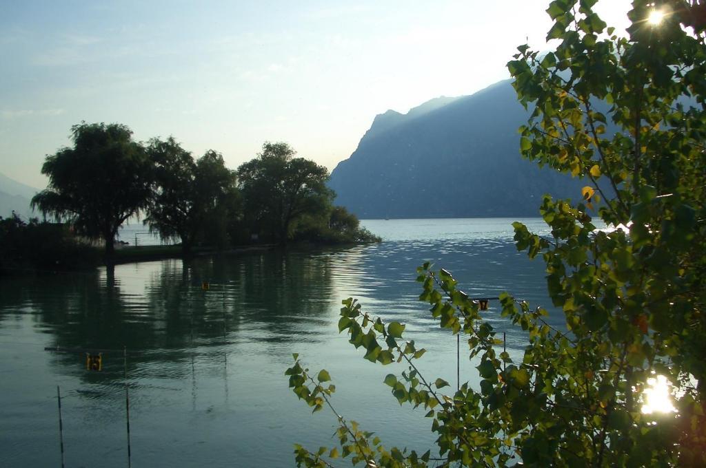 Hotel Villa Verde Torbole Sul Garda Exteriör bild